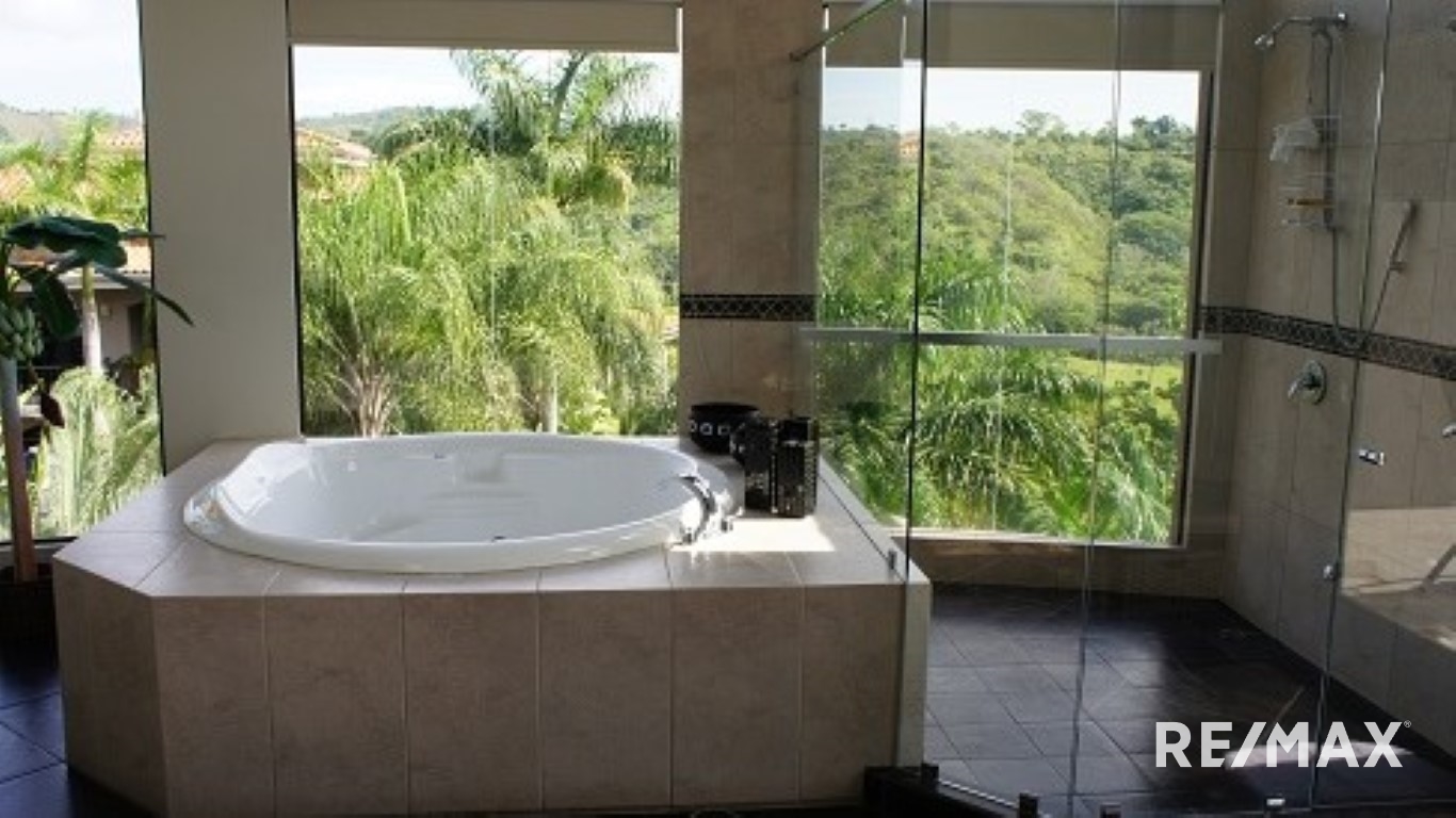 Casa Ponte Luxury House For Sale Jaco Beach (30) RE/MAX Jaco Beach