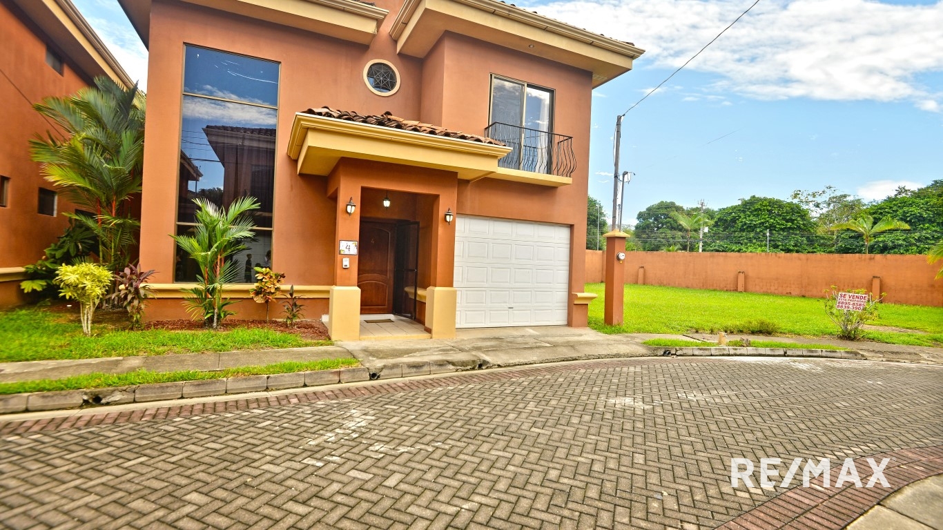 La Flor Jaco Beach Costa Rica Gated Community by REMAX