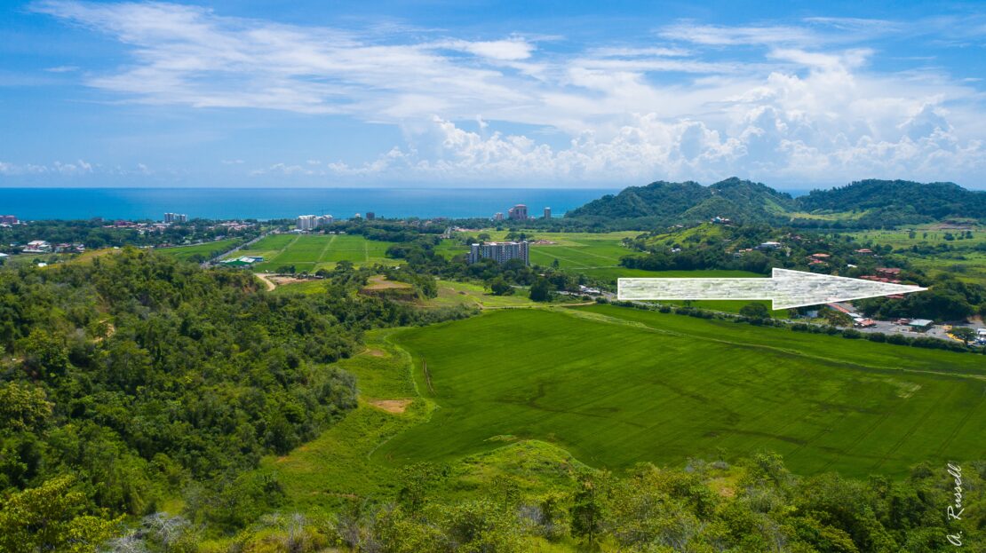 Jaco hilltop commercial lot near the beach with excellent access and strong development potential in a fast-growing coastal community.