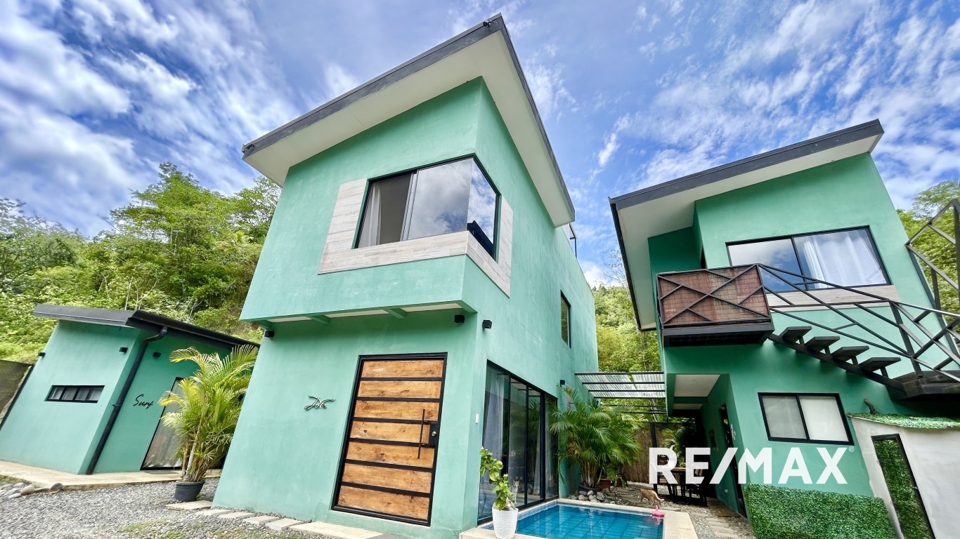 Remax real estate, Costa Rica, Jaco, Modern &amp; Jungle | Villa and Studios with Private Pool in Jaco Beach