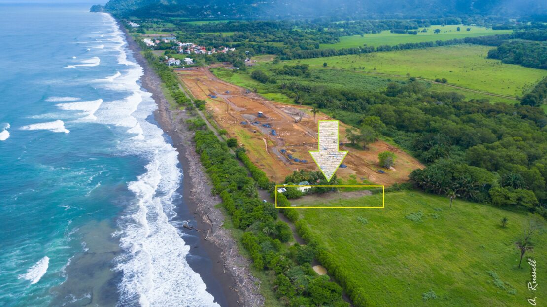 Hermosa beachfront lot, fully titled with utilities, construction plans, and direct beach access just minutes from Jaco. A rare opportunity.