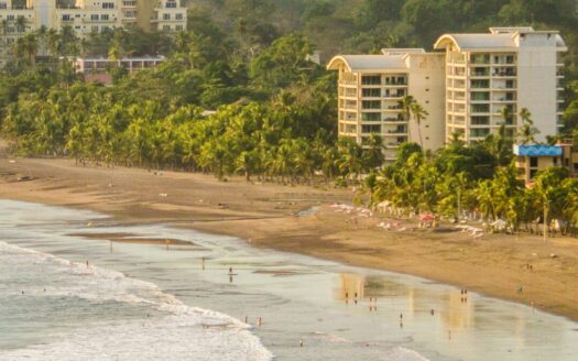 Jaco Beachfront Towers (2)