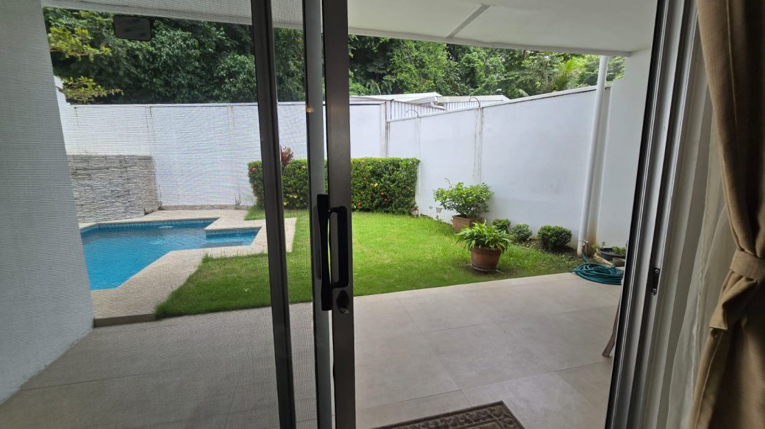 Herradura Beach Tropical Retreat Three-Bedroom House
