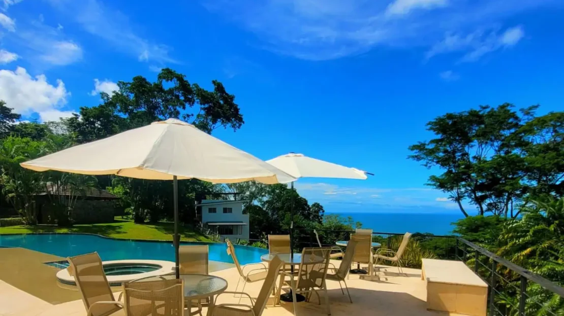 3-Bedroom Ground-Floor Condo in Nativa Resort