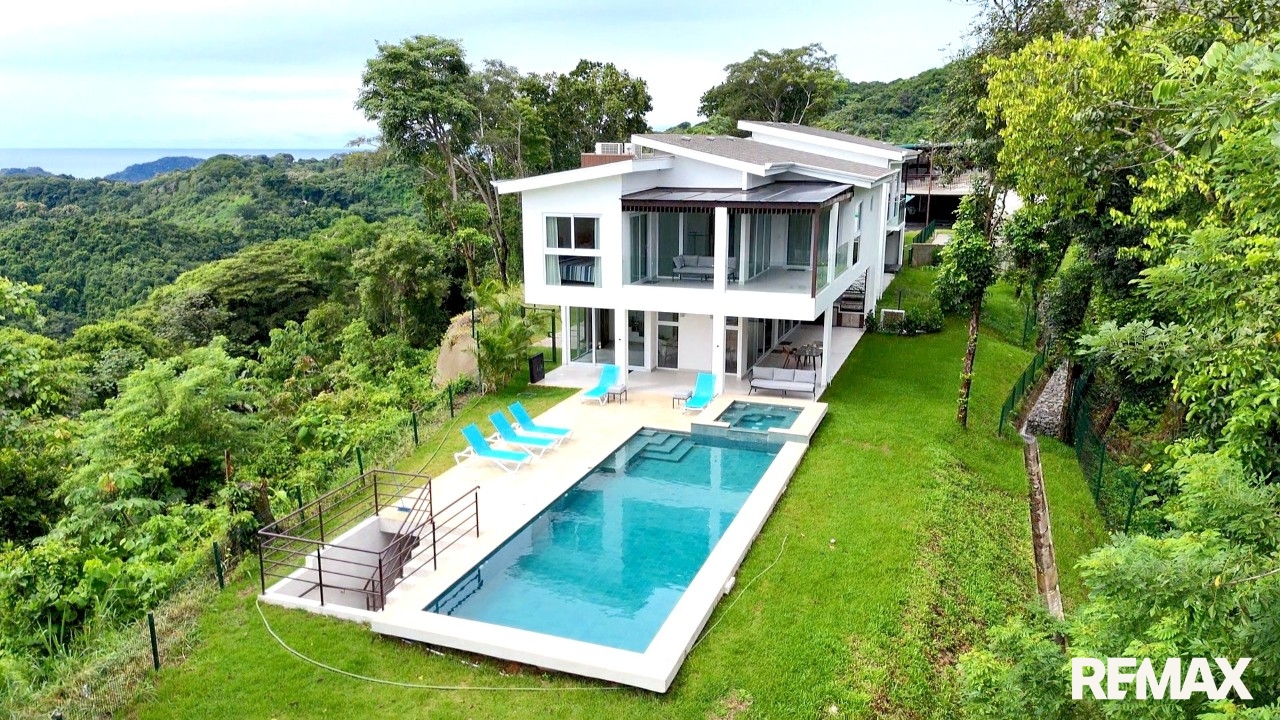 RE/MAX real estate, Costa Rica, Herradura, Mar a Mar Luxury Oceanview Villa