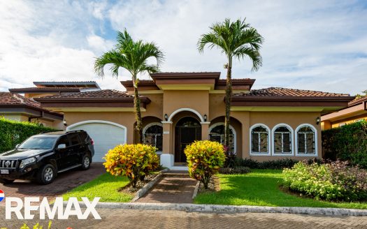 100 Costa del Sol | Extended Terrace | Pool | Garage