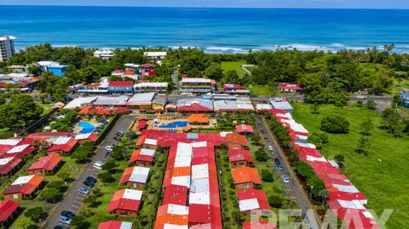 1 Paradise Condo Gated Community Walk to the beach