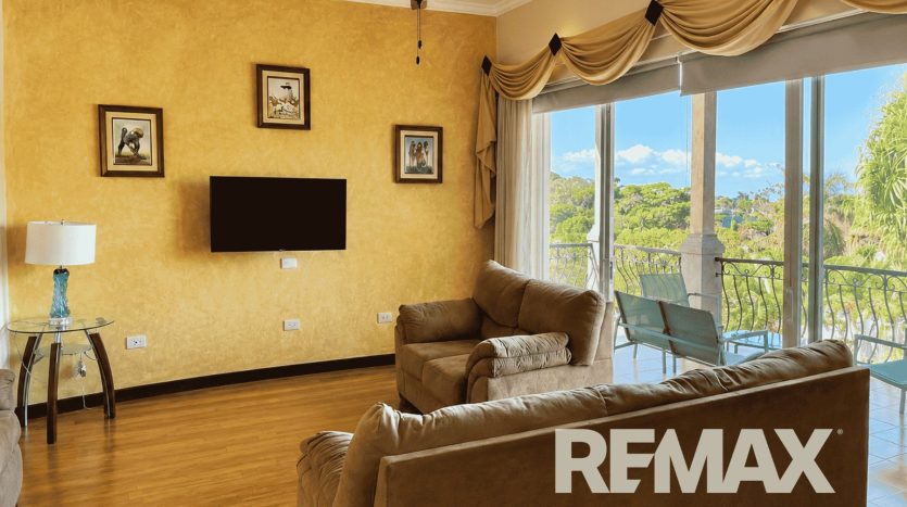 Remodeled ocean view Del Pacifico Condo