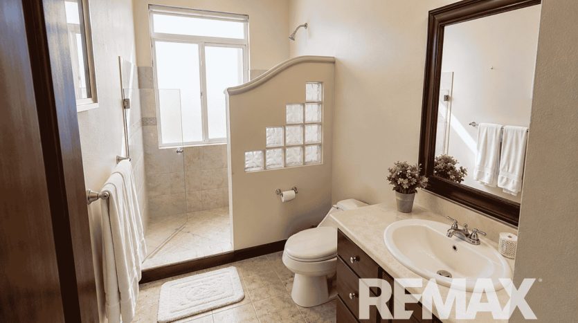 Remodeled ocean view Del Pacifico Condo