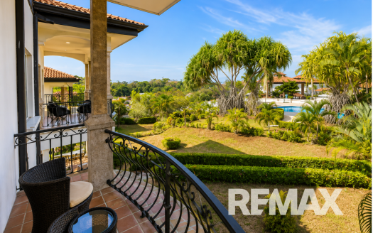 Remodeled ocean view Del Pacifico Condo