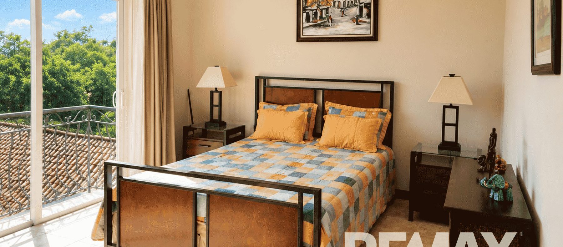 Ocean view Del Pacifico Condo bedroom