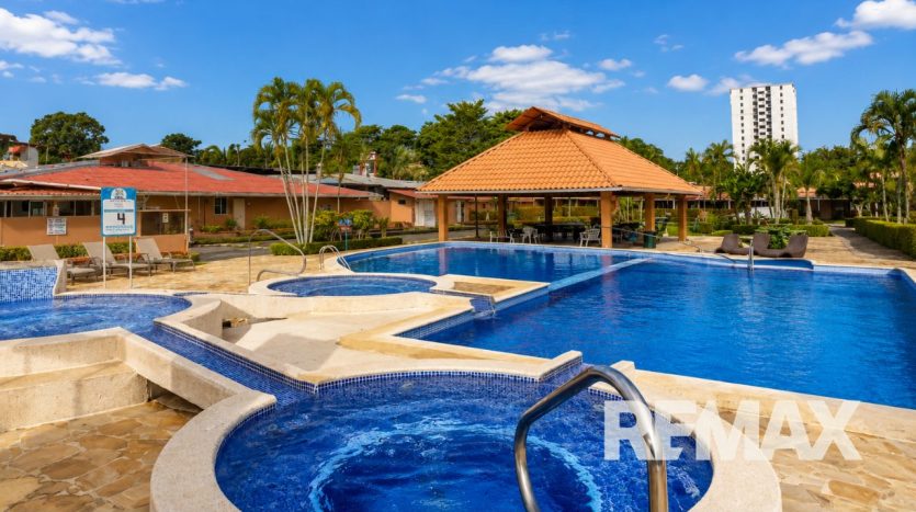 Paradise Condo Fully Remodeled (11)