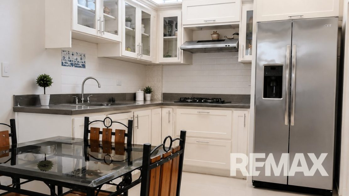 Paradise Condo Fully Remodeled (1)