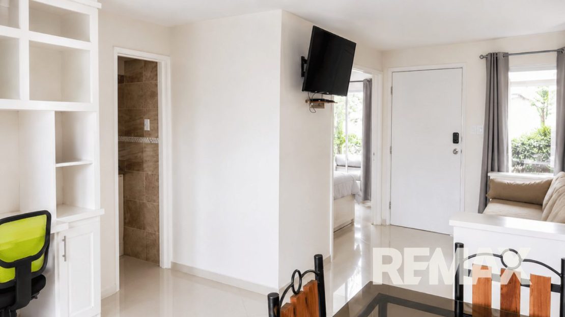 Paradise Condo Fully Remodeled (1)
