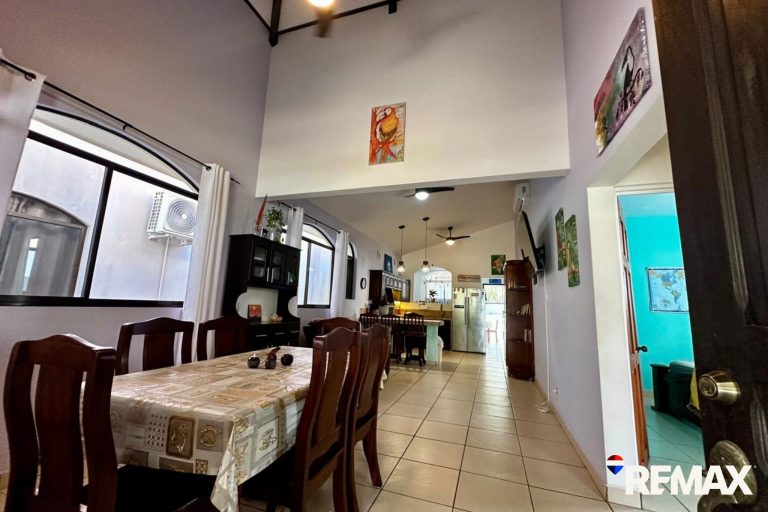 Tropical Beach House - Tim Giannone Esterillos Best Realtor (4) | REMAX ...