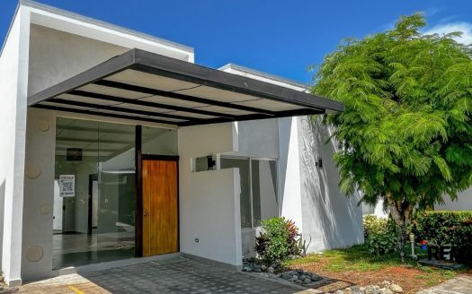 Tropical Villa in Jaco Beach