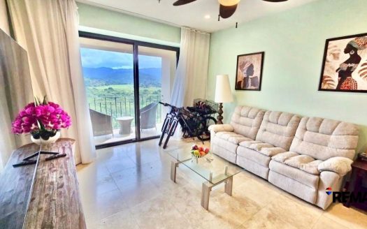 Condo in Jaco Beach with Mountain Views
