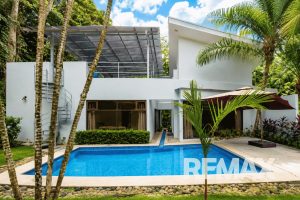 esterillos-coastal-magnificent-residence