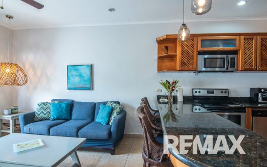 Beachfront Ocean View Condo | Jaco