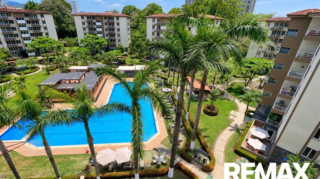 condo steps to jaco beach pool tower