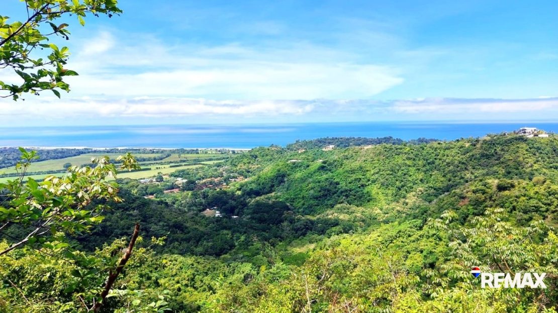 Hermosa Falls Estates – Exclusive Ocean View Lots in Costa Rica