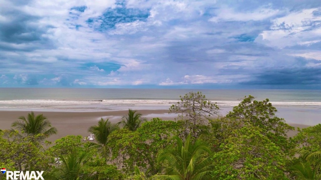 Beachfront condo|Gated community| Bejuco Beach — photo 18