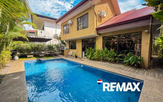 3 Bedroom Beach House | Private Pool in Hermosa Palms