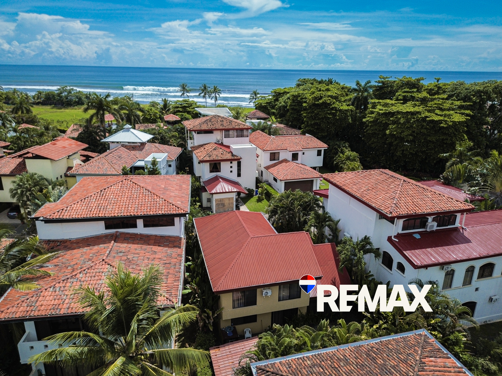 RE/MAX real estate, Costa Rica, Hermosa Beach, 3 Bedroom Beach House | Private Pool in Hermosa Palms